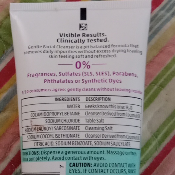 🪷DERMA Geek gentle facial cleanser 5.0 fl oz Lot of three - Picture 3 of 4